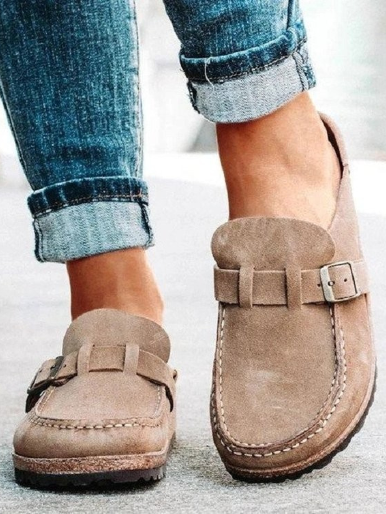 Valencia – Suede Buckle Comfort Clogs