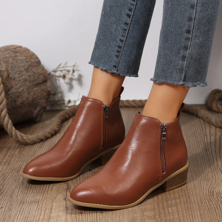 Xyra | Orthopaedic Boots